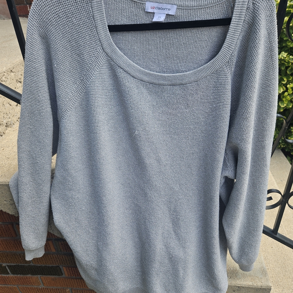 Liz Claiborne Light Gray Women's Crew Neck Sweater
